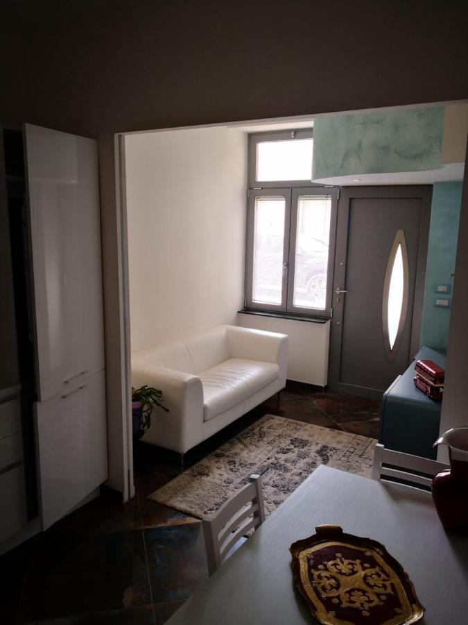 La Casa Di Valentina Vado Ligure Exterior foto